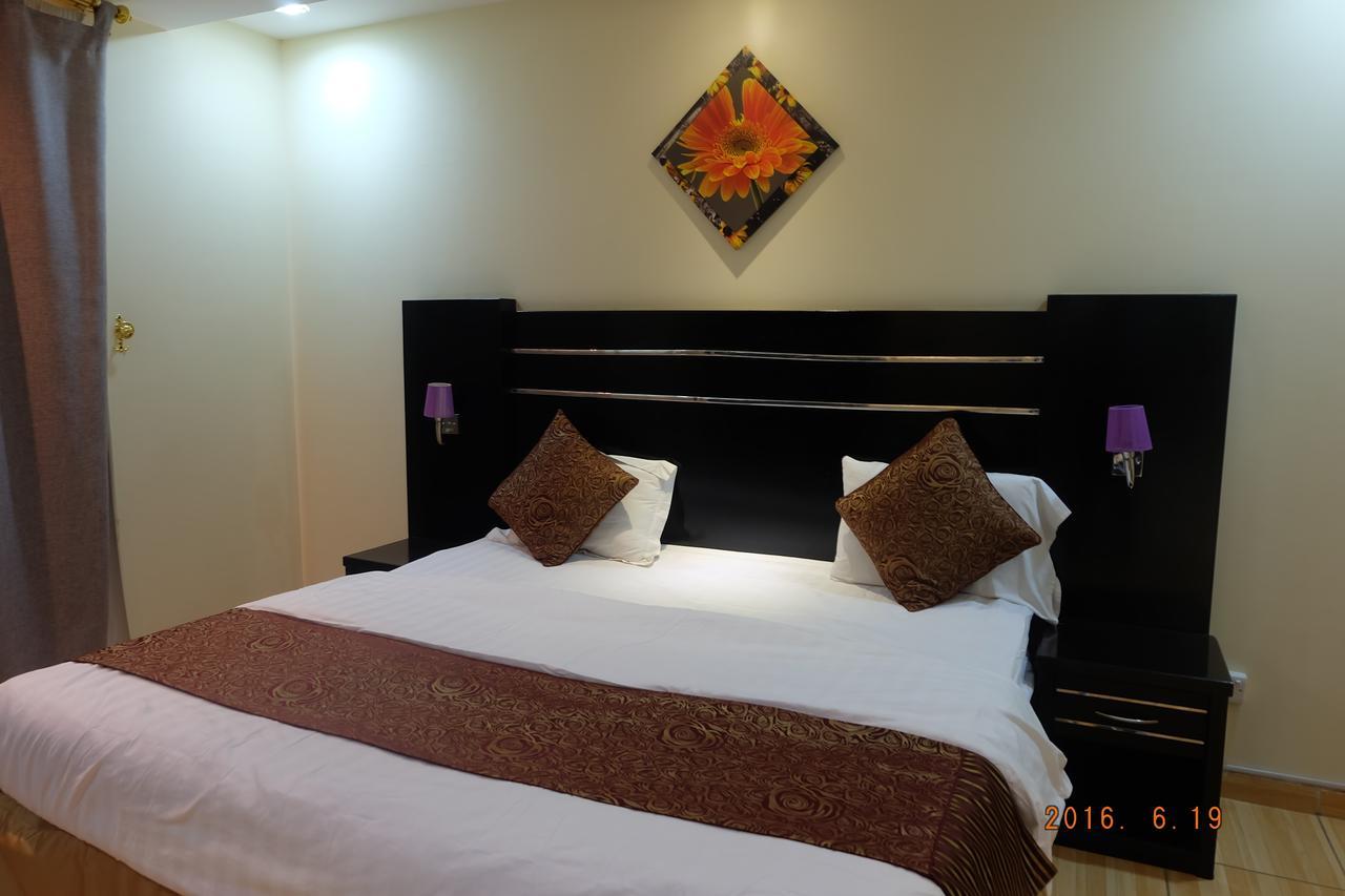 Talin Star Suites Riyadh Exterior photo